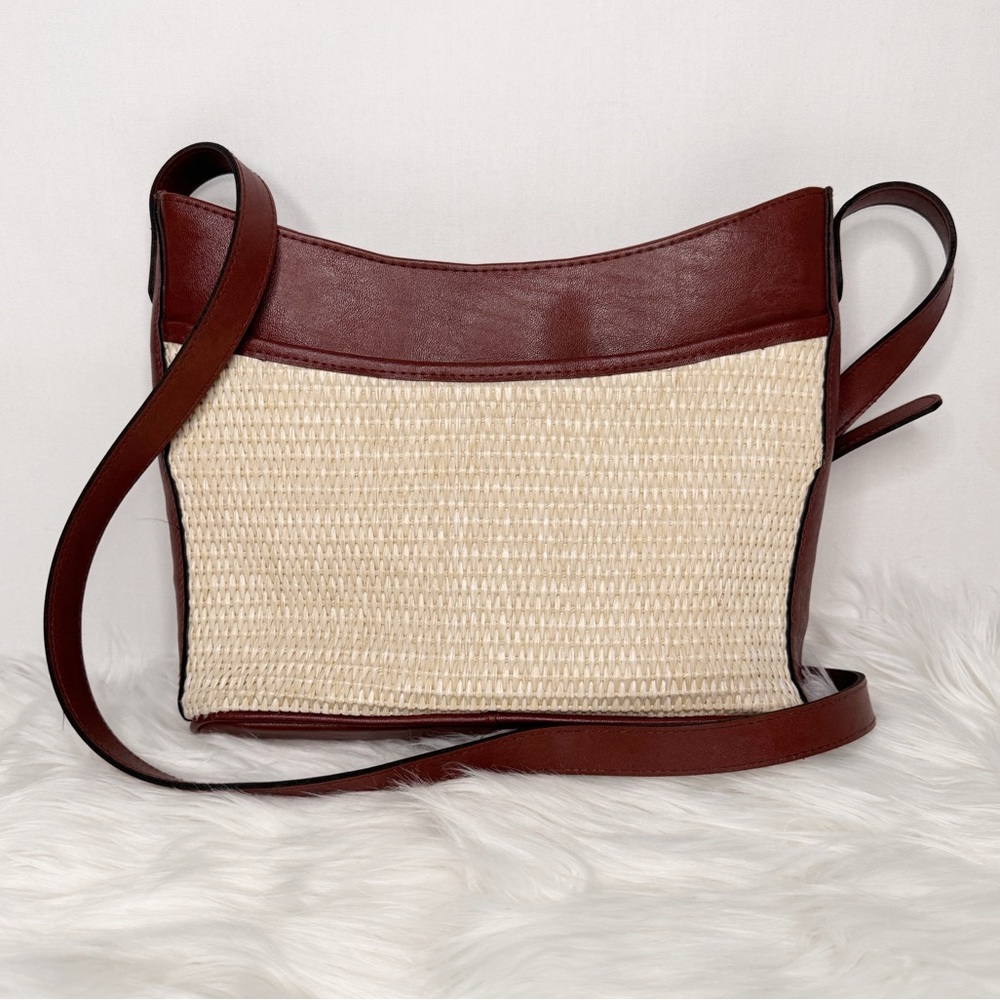 CARLO D’SANTI VEGAN LEATHER STRAW CROSSBODY - Picture 2 of 9